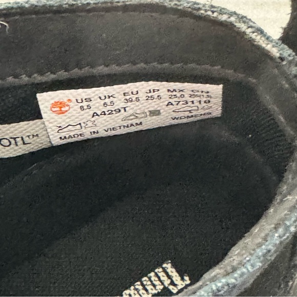 TIMBERLAND Skyla Bay Boots - Picture 9 of 10